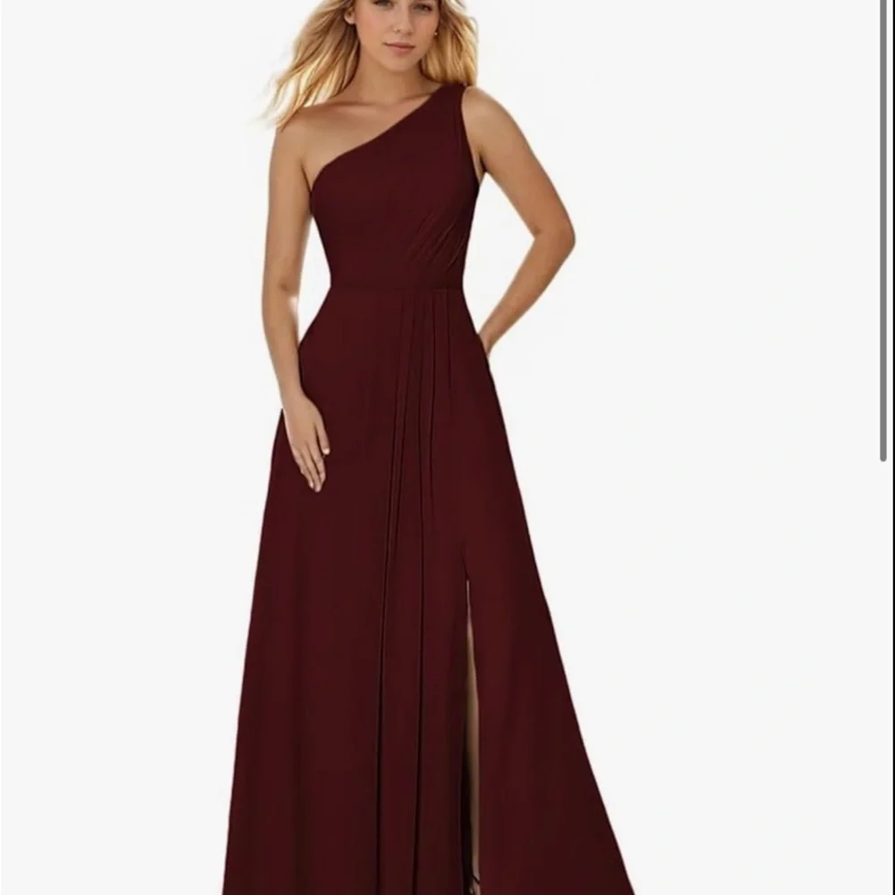Elegant One-Shoulder Burgundy Gown - Picture 1 of 1